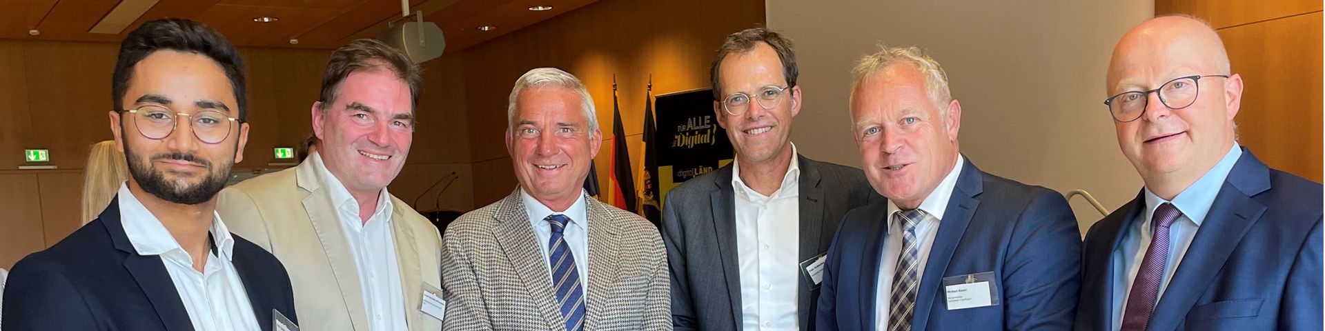 v.l.n.r.: Kadir Karthigesu, Ernst Ferdinand Wilmsmann, Thomas Strobl, Peer Kollecker, Michael Bauer, Michael Theurer